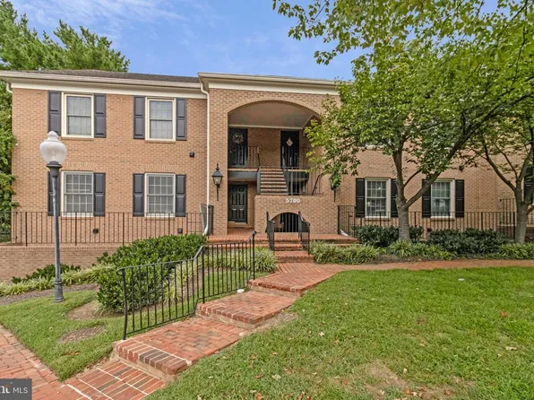 5700 Brewer House Cir APT T1, Rockville, MD 20852