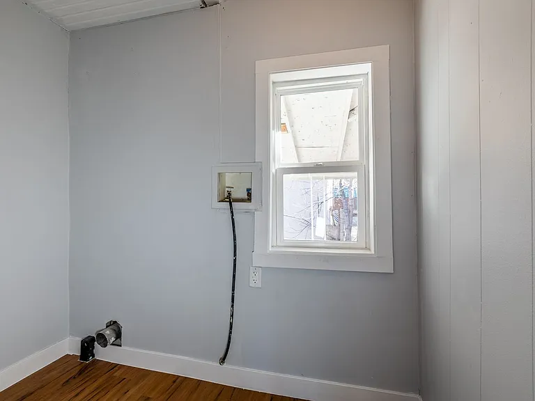 314 N 8th St — Photo 7