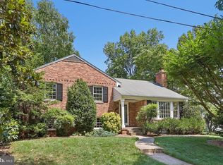 5719 Newington Rd, Bethesda, MD 20816