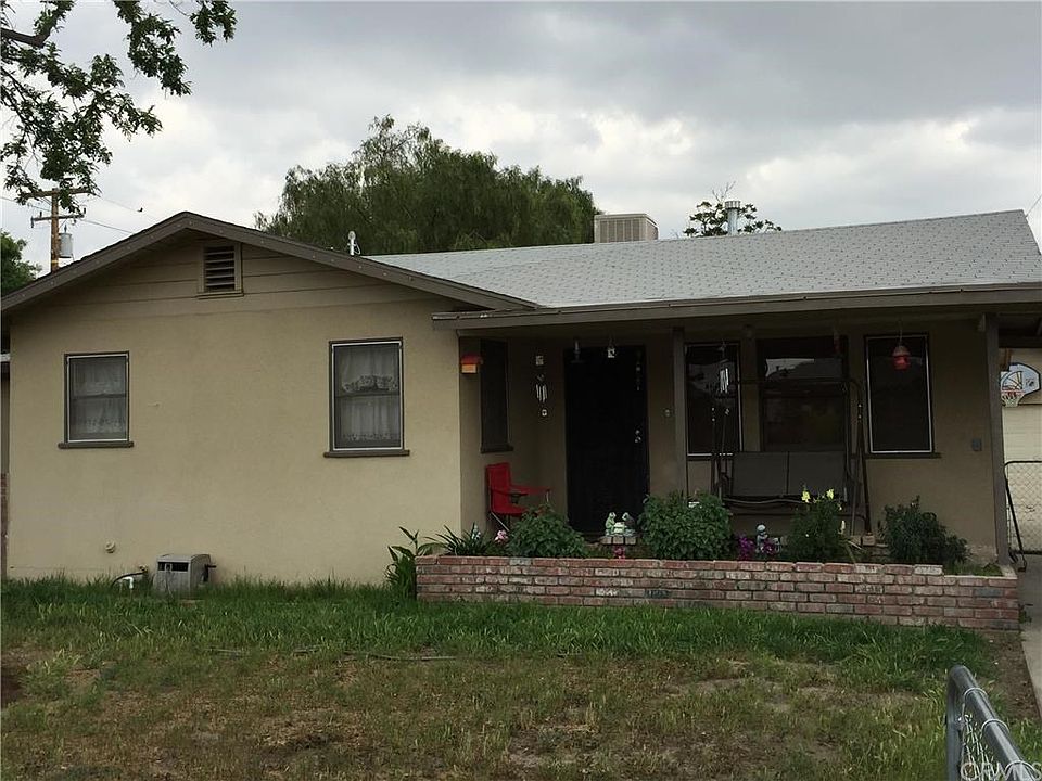 1st image of 305 S Grand Army Ave