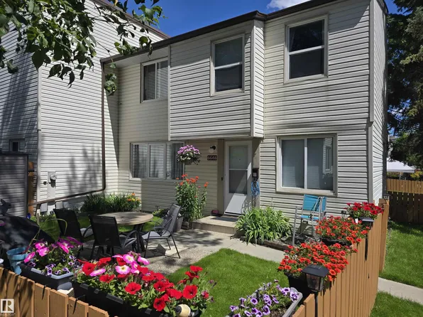 6646 178th St NW, Edmonton, AB T5T 2A2