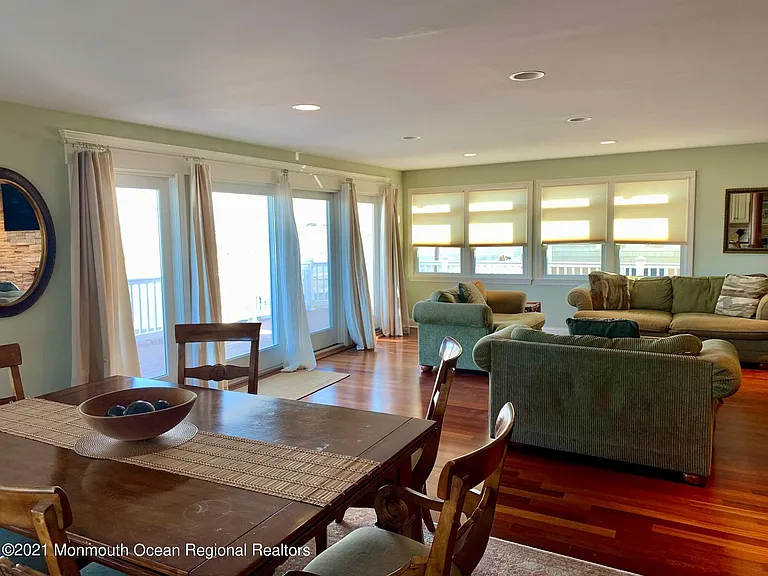 919 N Ocean Ave — Photo 13