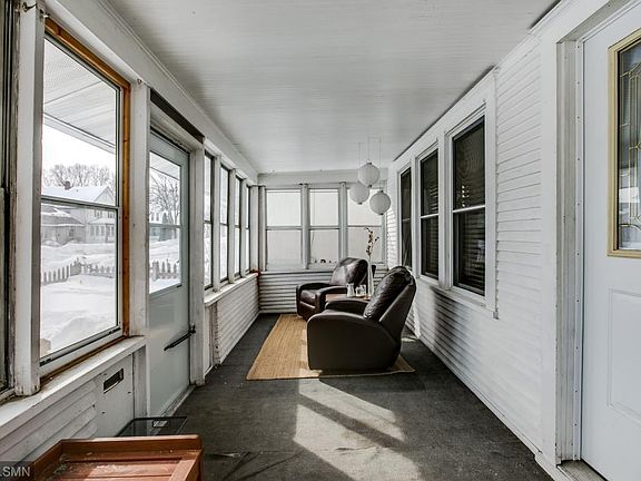 2nd image of 126 2nd Ave S