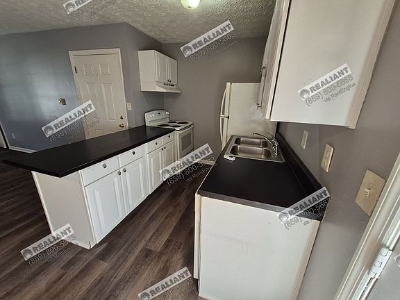 5th image of 105 Williams St #4
