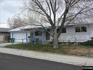 1420 Locksley Way photo 1