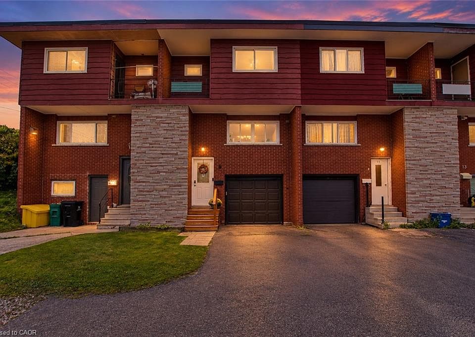 1st image of 9 Greenbrook Dr