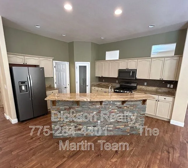3744 Ulysses Ct — Photo 7