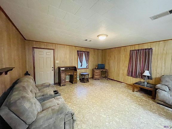2nd image of 4444 Hunter Rd
