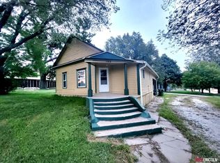 103 E North St, Sutton, NE 68979