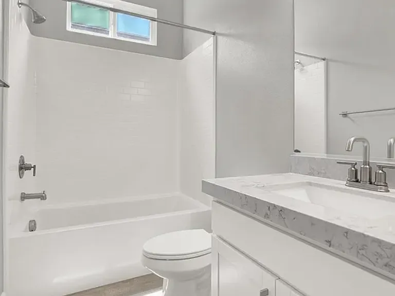 851 Klamath Springs St — Photo 12