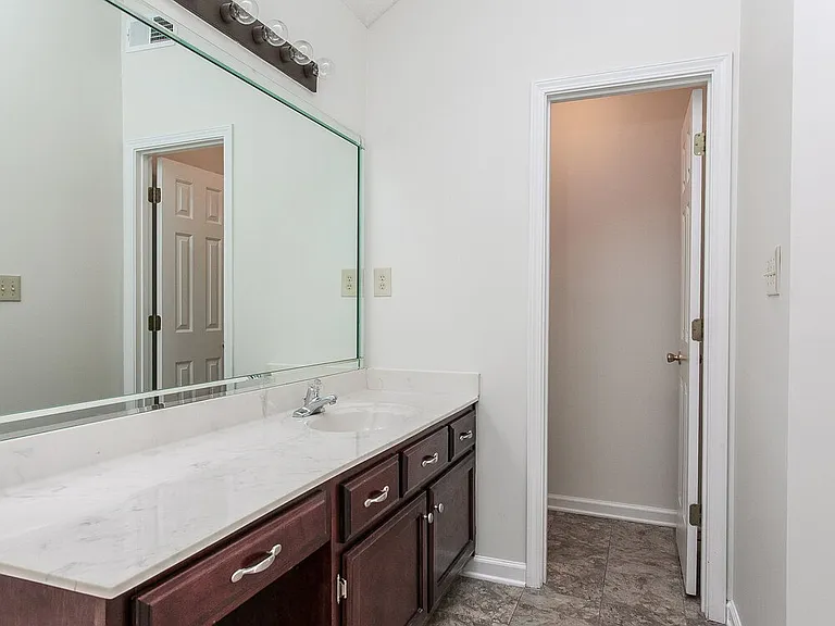 8291 Cross Point Dr — Photo 12
