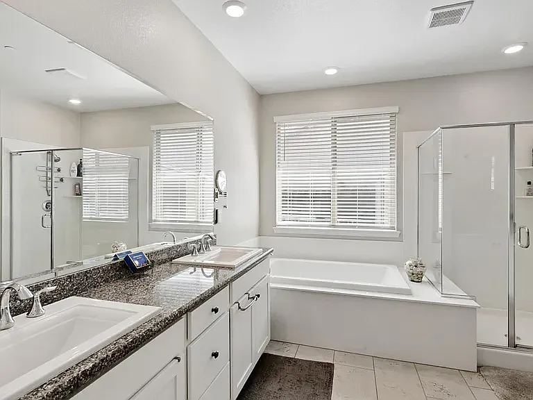 3652 Edington Dr — Photo 31