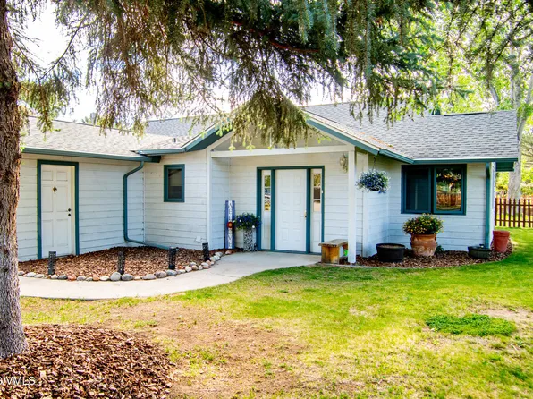704 Bull Run, Eagle, CO 81631
