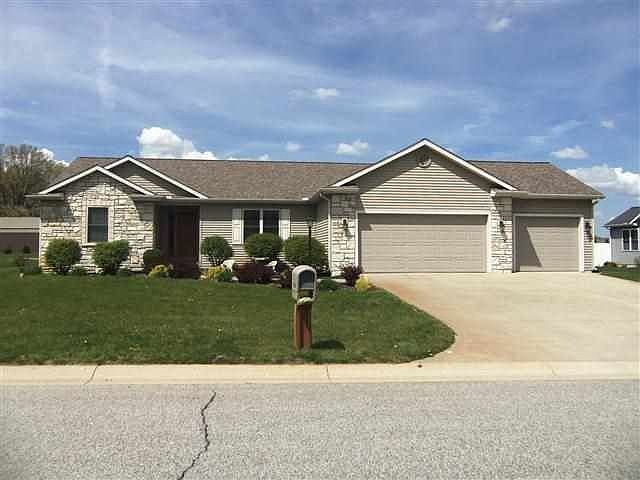 1st image of 57445 Emerald Chase Ln