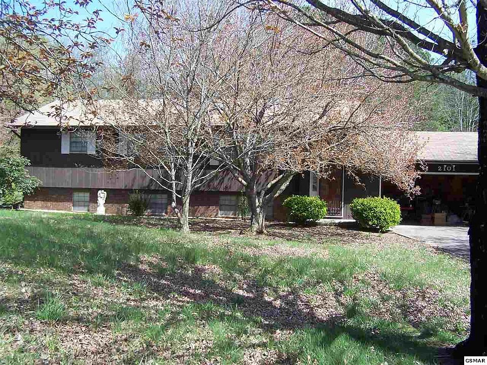 1st image of 2101 Deerfield Cir