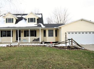 7409 Hidden Glen Dr, Amherst, OH 44001