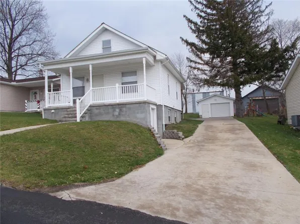 381 Morgantown Ave, Barnesville, OH 43713