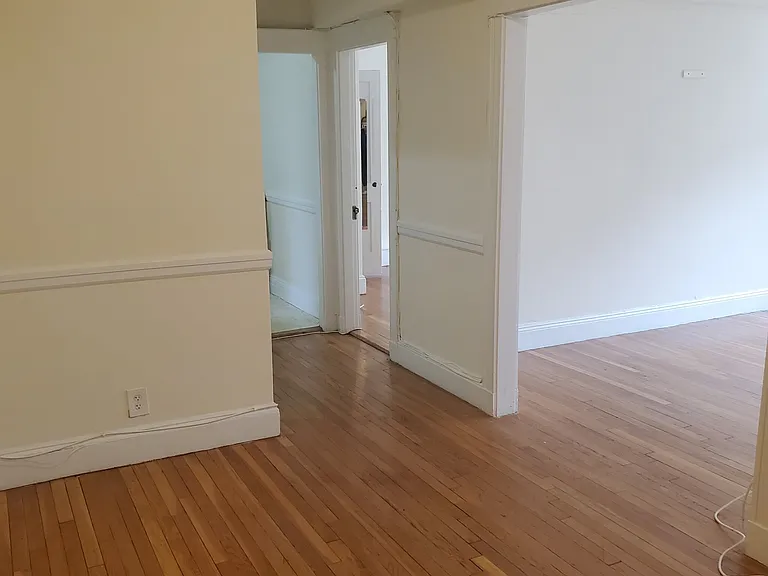 5 Lothian Rd #1 — Photo 5