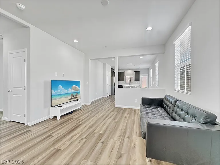 40 Cadence Crest Ave — Photo 8