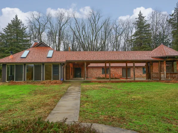 100 Serenity Ln, Kittanning, PA 16201