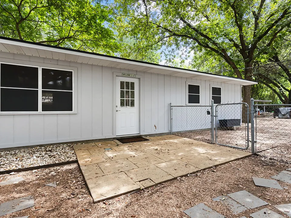 761 Whippoorwill Dr