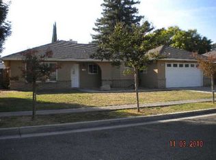 1018 Aram Ave, Madera, CA 93637