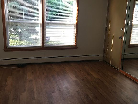2nd image of 1447 E 155th Pl APT 1W
