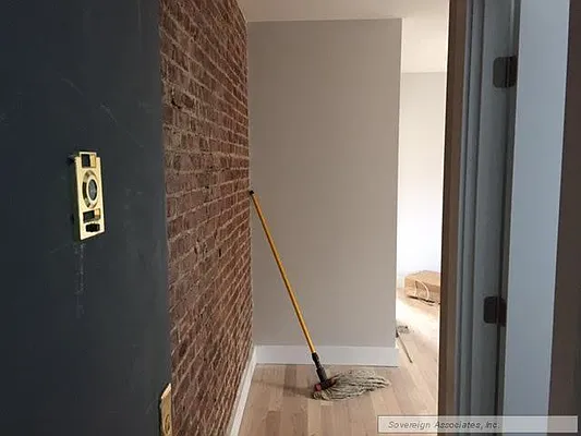 Rented by Sovereign Associates | media 38