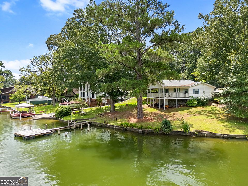 1st image of 224 Roberts Point Rd