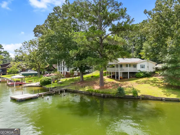 224 Roberts Point Rd, Jackson, GA 30233
