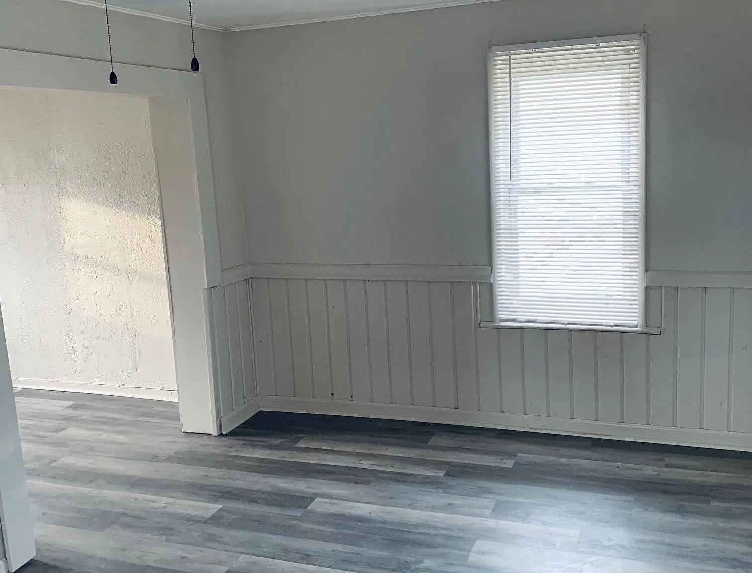 2201 Willow St — Photo 2