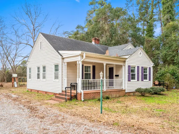 102 Sandwall Ave, Tabor City, NC 28463