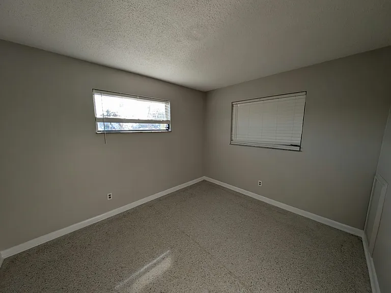 1580 Andover Dr — Photo 28