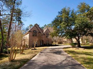 684 Stonewall Jackson Dr, Conroe, TX 77302