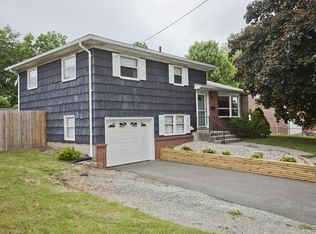 160 Ruskin St, Chicopee, MA 01020