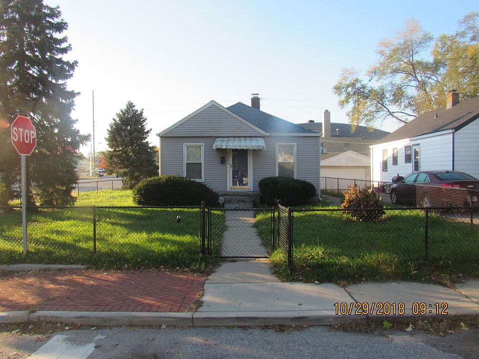 1st image of 5045 E 17th St