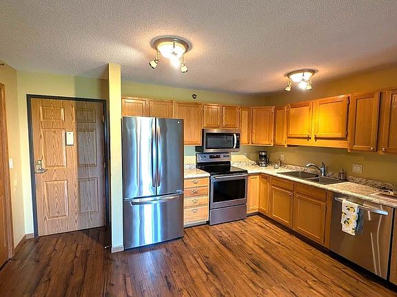 5th image of 1900 4th Ave SW APT 228