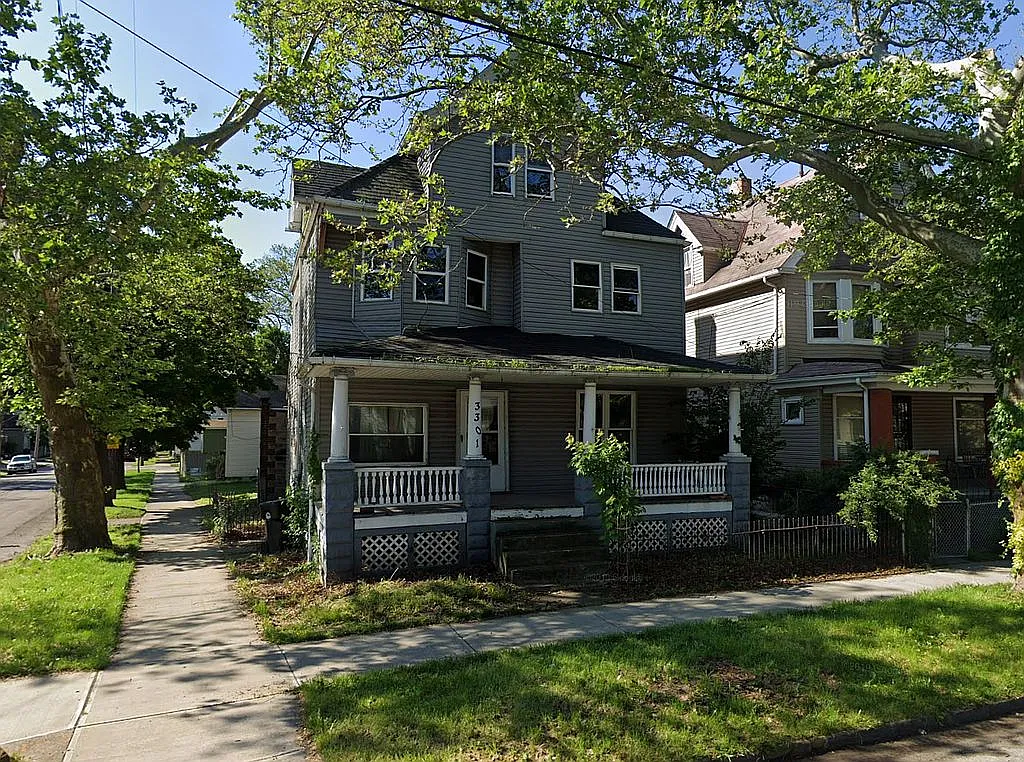 3301 Chatham Ave photo 1