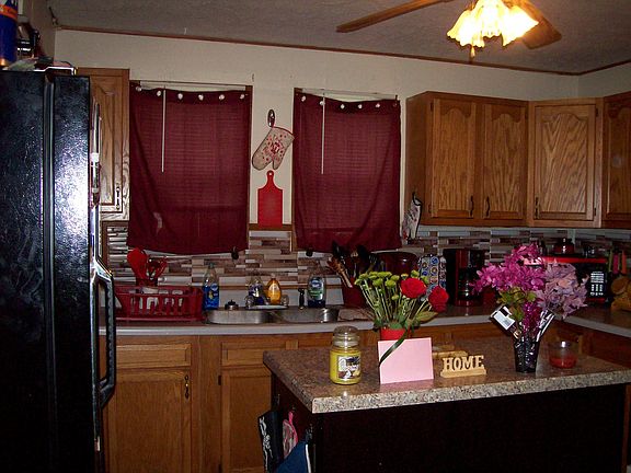 5th image of 510 S Elmarch Ave