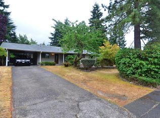 176 160th Pl SE, Bellevue, WA 98008