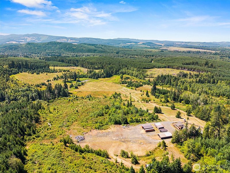 2nd image of 805 Luebke Road