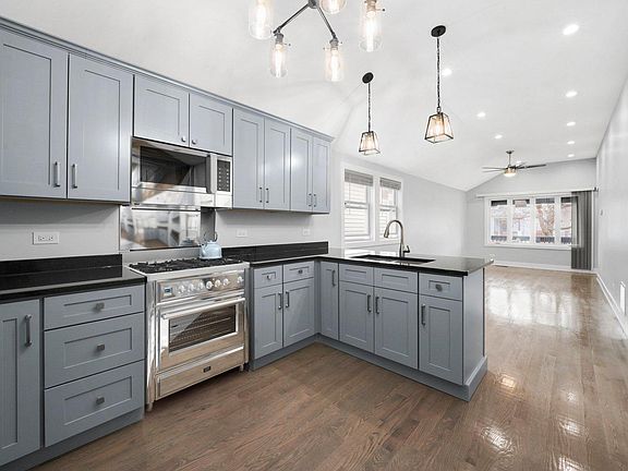 5th image of 6447 S Claremont Ave