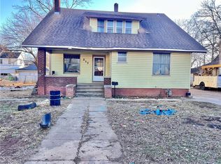 217 W 1st St, Cherryvale, KS 67335