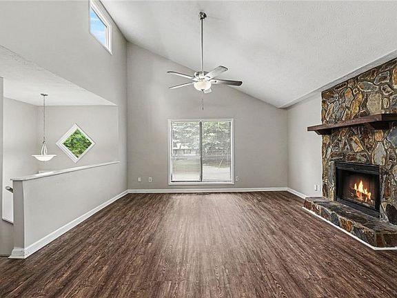 3rd image of 6085 Cowan Mill Rd