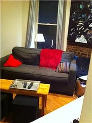 Rented by Bank Neary | media 127