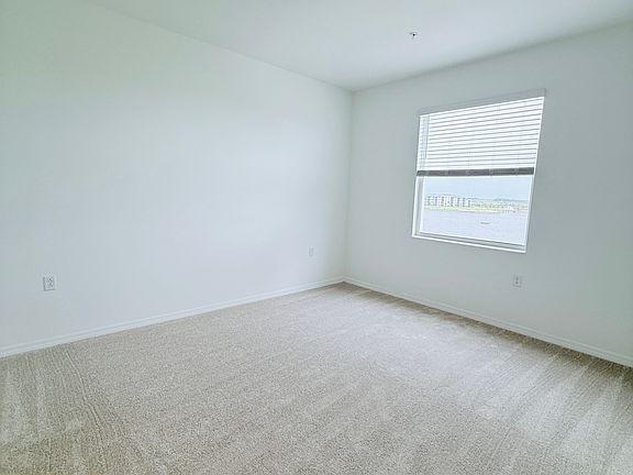 4th image of 5527 Double Eagle Cir #3844