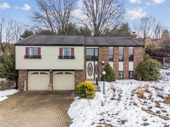 109 Grouse Dr, Elizabeth, PA 15037