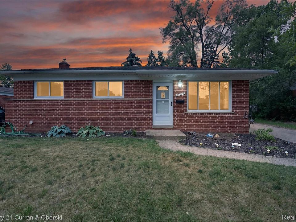 1st image of 35669 Hees St