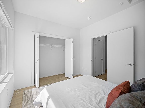 3rd image of 1655 E Sinto Ave Unit 2