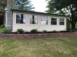 4661 Wildwood Dr, Gladwin, MI 48624